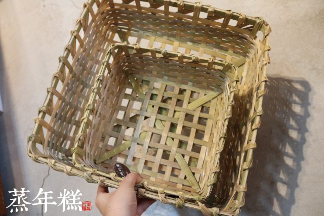 【篁城竹藝】〔方:蒸年糕用竹籃:大尺寸〕台灣竹.台灣製.蒸年糕.蘿蔔糕蒸籠.裝食物.收納籃/竹編籃，水果籃、收納籃